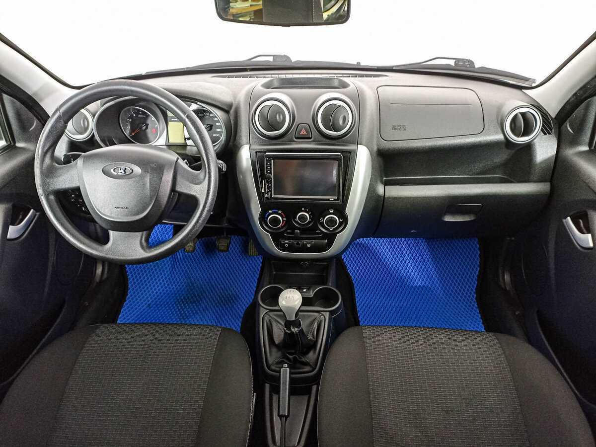 Lada (ВАЗ) Granta с пробегом — 2015 год. Фото: #11