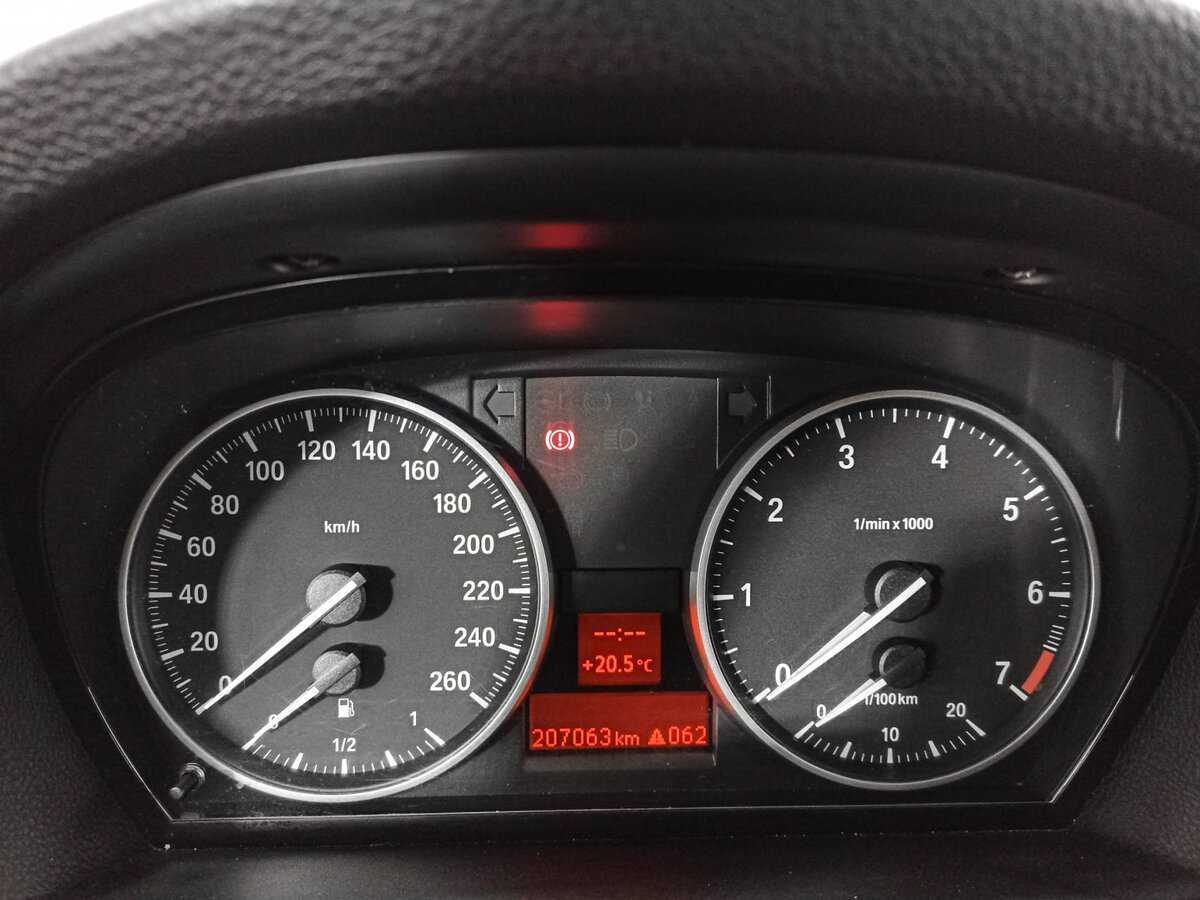 BMW 3 серии с пробегом — 2012 год. Фото: #10