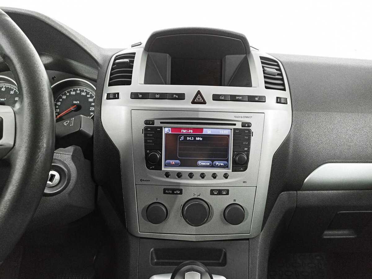 Opel Zafira с пробегом — 2012 год. Фото: #12