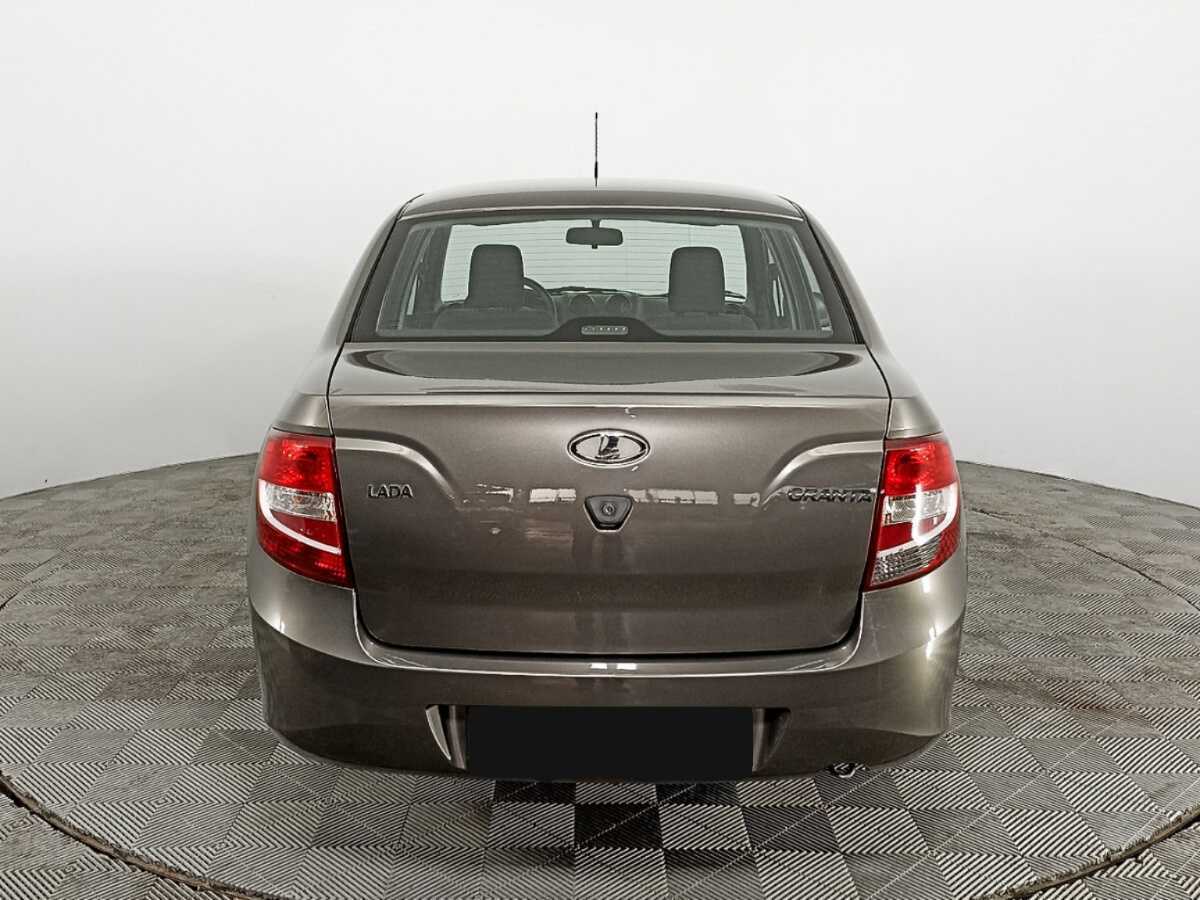 Lada (ВАЗ) Granta с пробегом — 2018 год. Фото: #5