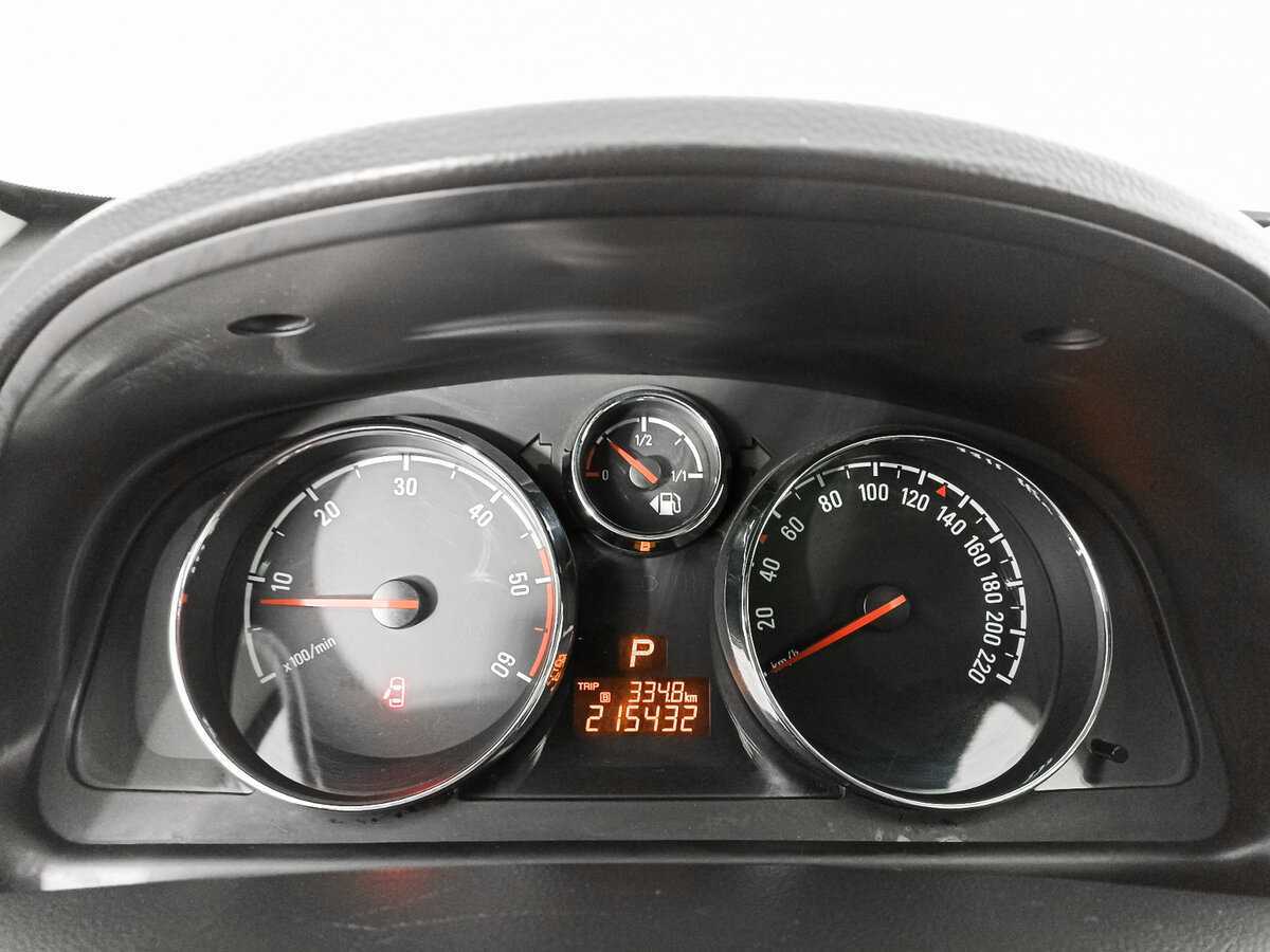 Opel Antara с пробегом — 2014 год. Фото: #8