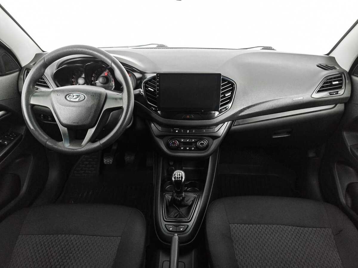 Lada (ВАЗ) Vesta с пробегом — 2017 год. Фото: #11