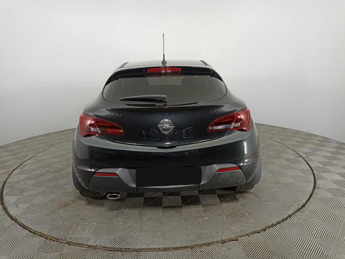 Opel Astra с пробегом — 2013 год. Фото: #5