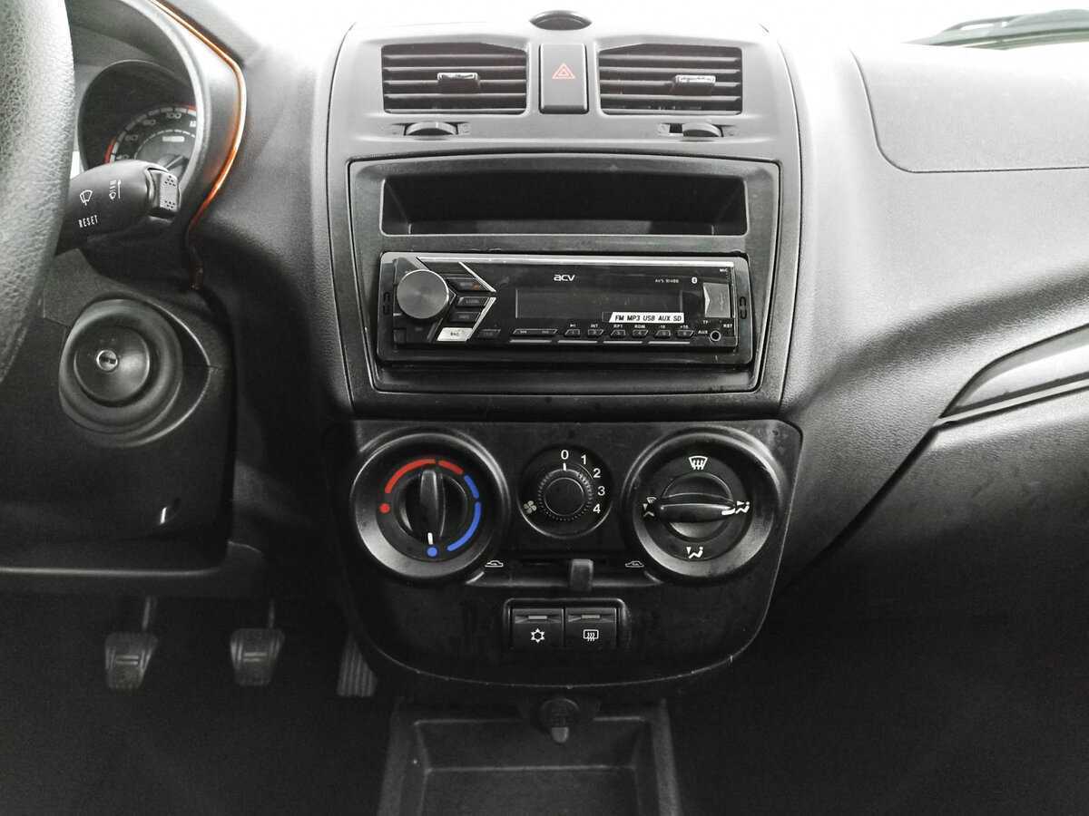 Lada (ВАЗ) Kalina с пробегом — 2017 год. Фото: #12