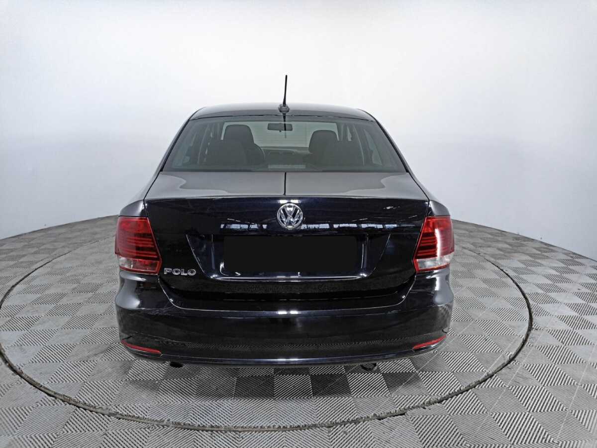 Volkswagen Polo с пробегом — 2018 год. Фото: #5