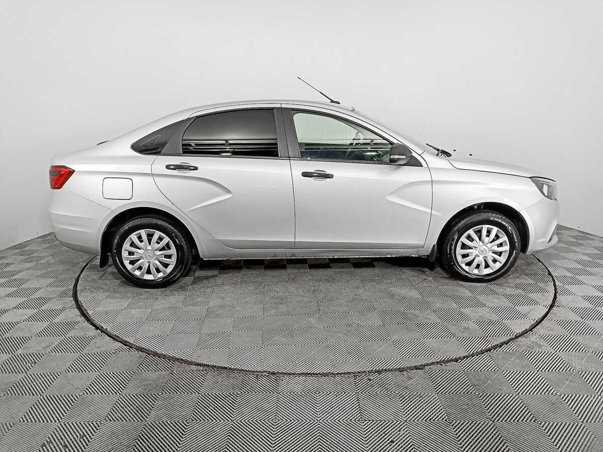 Lada (ВАЗ) Vesta с пробегом — 2018 год. Фото: #3