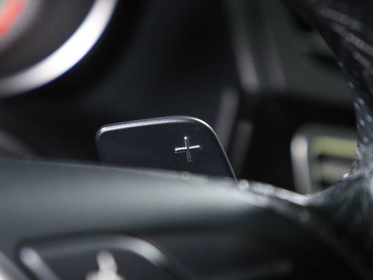 Mercedes-Benz E-Класс с пробегом — 2014 год. Фото: #17