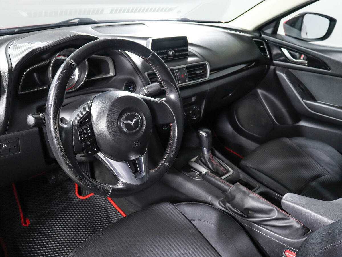 Mazda 3 с пробегом — 2013 год. Фото: #10