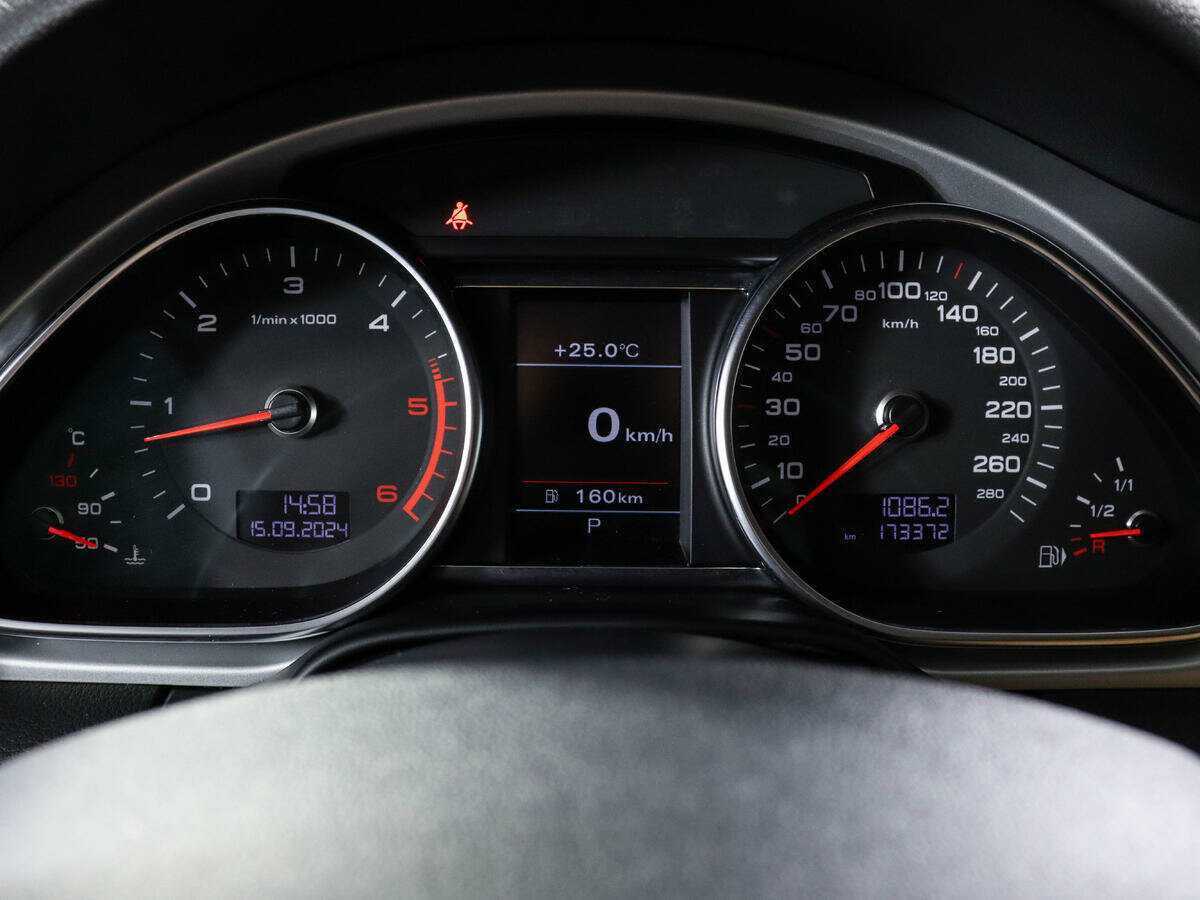 Audi Q7 с пробегом — 2013 год. Фото: #10