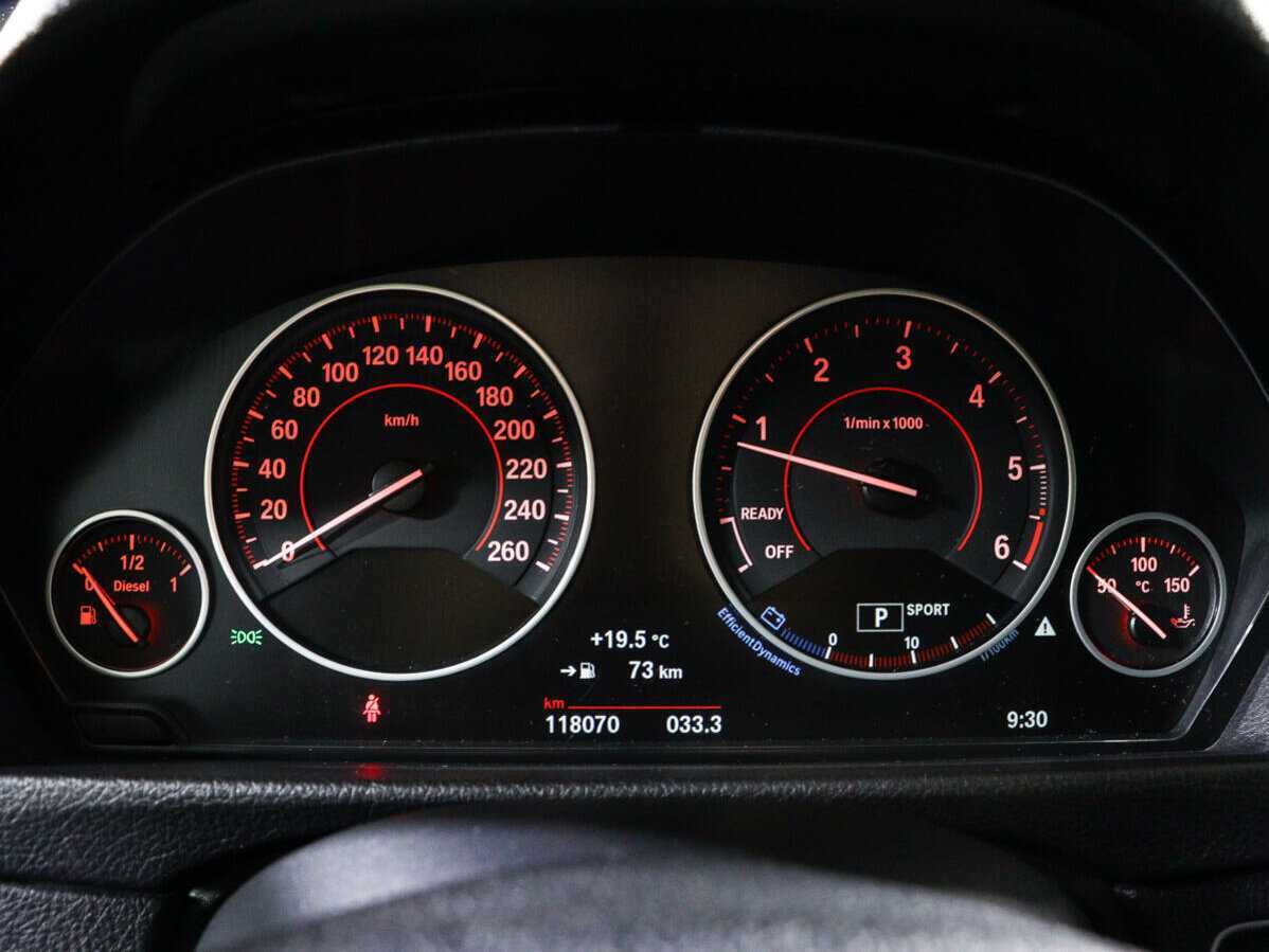 BMW 3 серии с пробегом — 2016 год. Фото: #8