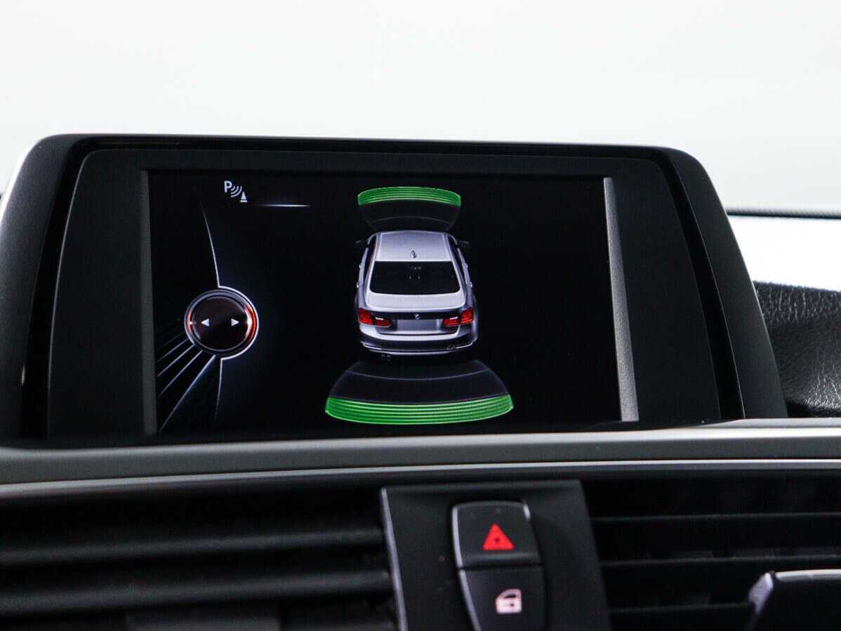 BMW 3 серии с пробегом — 2016 год. Фото: #13