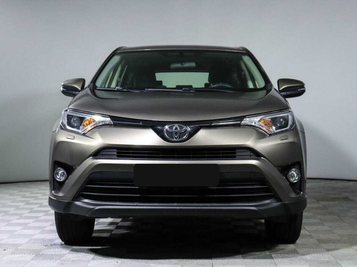 Toyota RAV4 с пробегом — 2016 год. Фото: #1