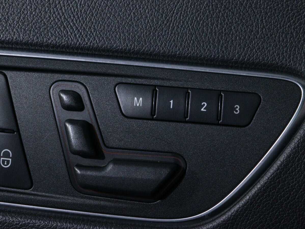 Mercedes-Benz CLA с пробегом — 2013 год. Фото: #18