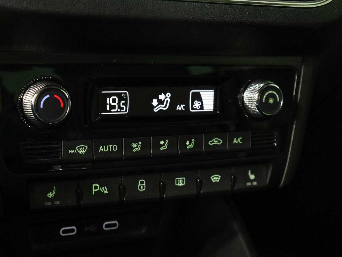 Skoda Rapid с пробегом — 2022 год. Фото: #15