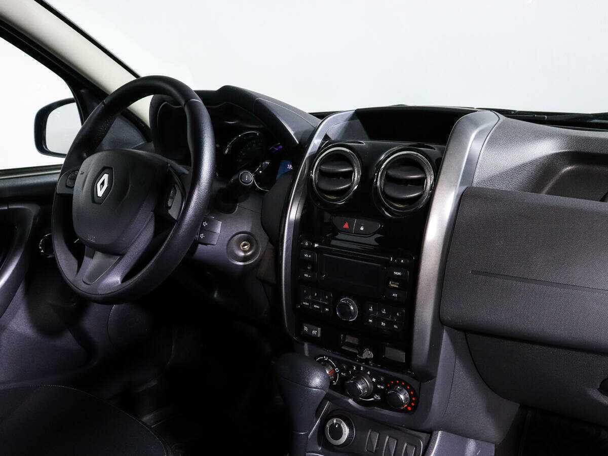 Renault Duster с пробегом — 2016 год. Фото: #6