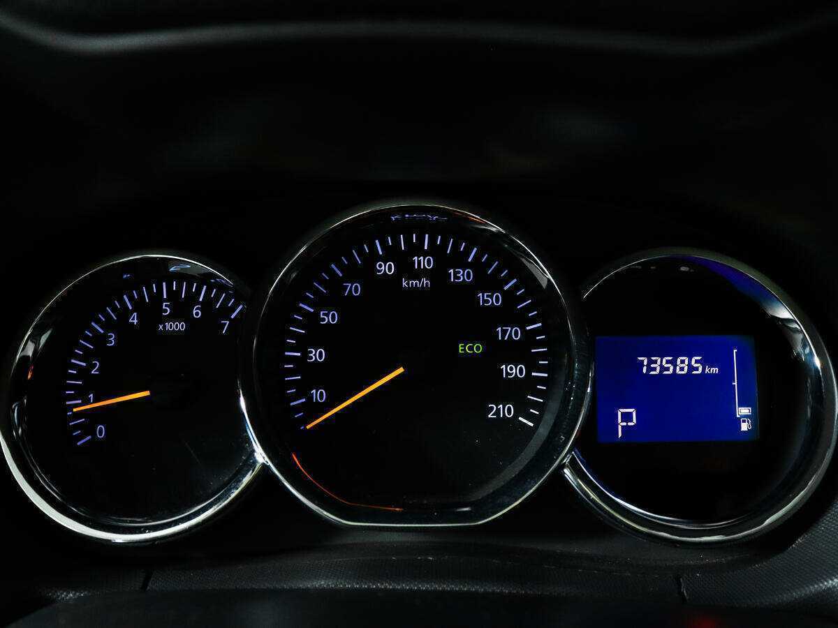 Renault Duster с пробегом — 2016 год. Фото: #8