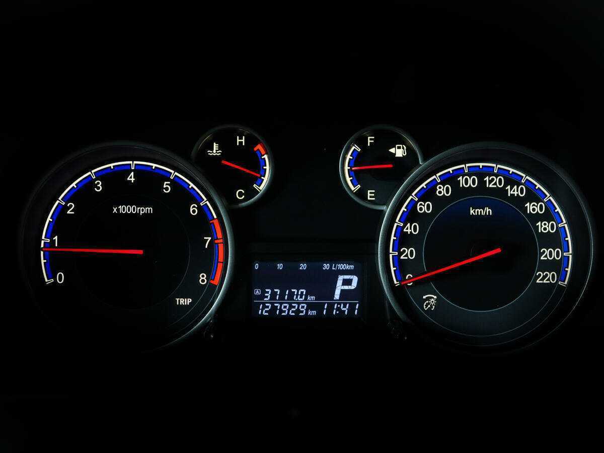 Suzuki SX4 с пробегом — 2012 год. Фото: #10