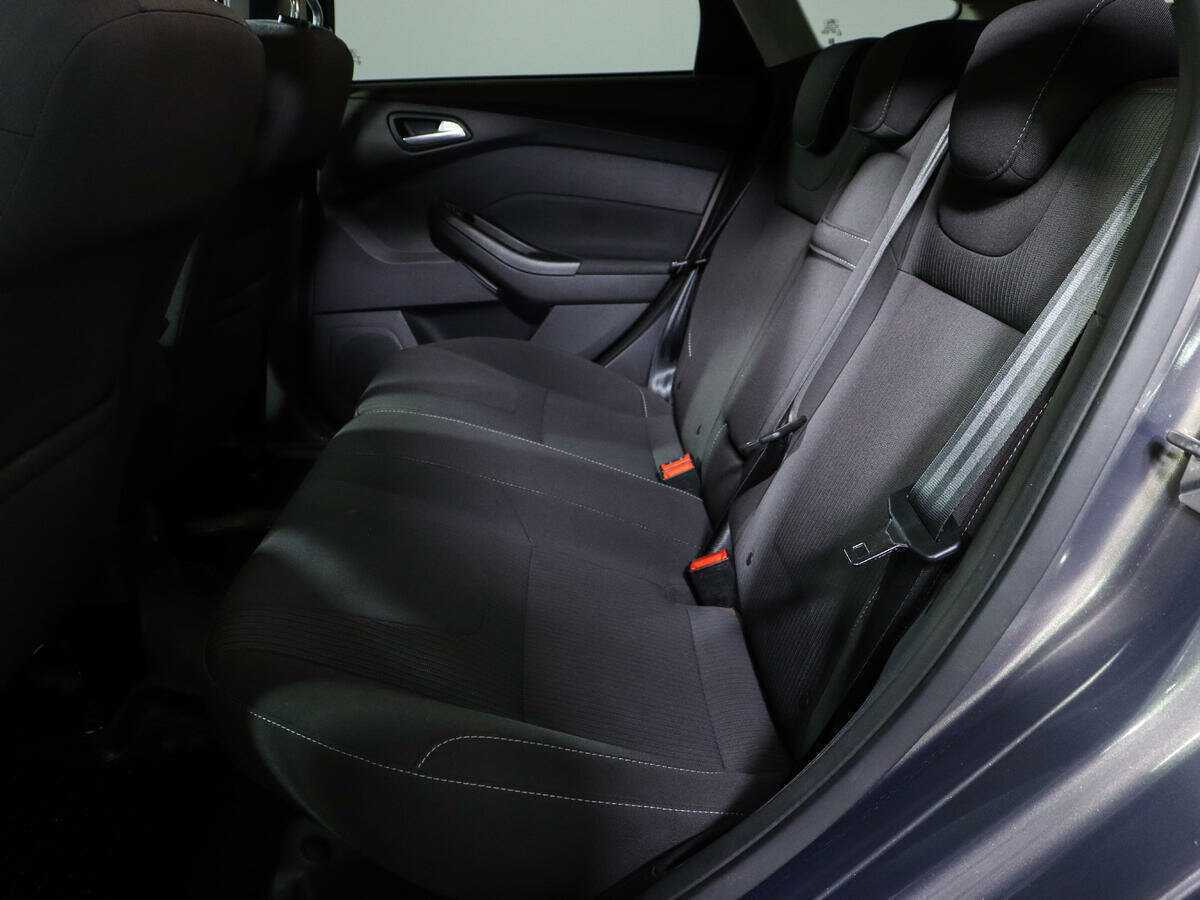 Ford Focus с пробегом — 2012 год. Фото: #7