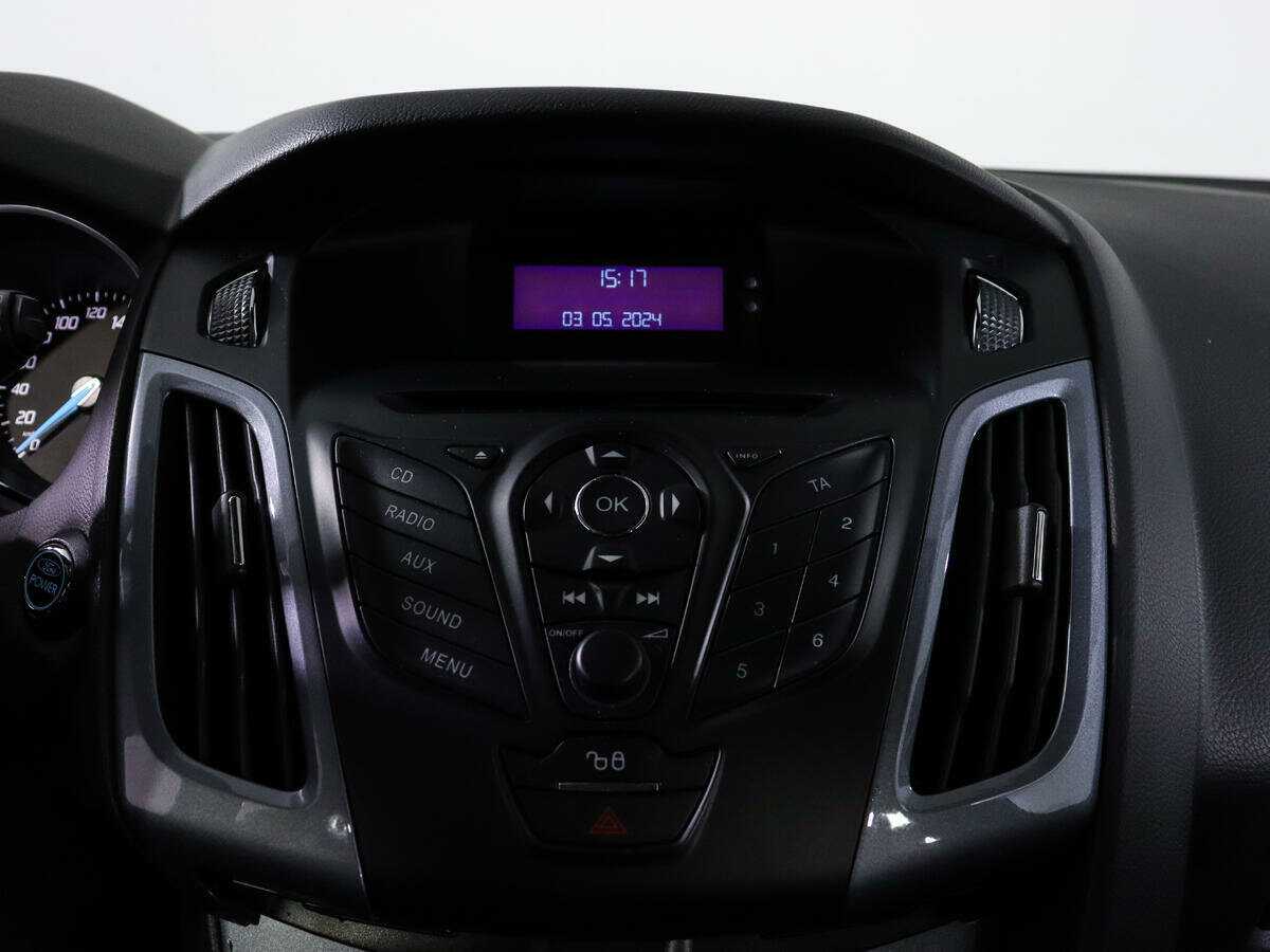 Ford Focus с пробегом — 2012 год. Фото: #20