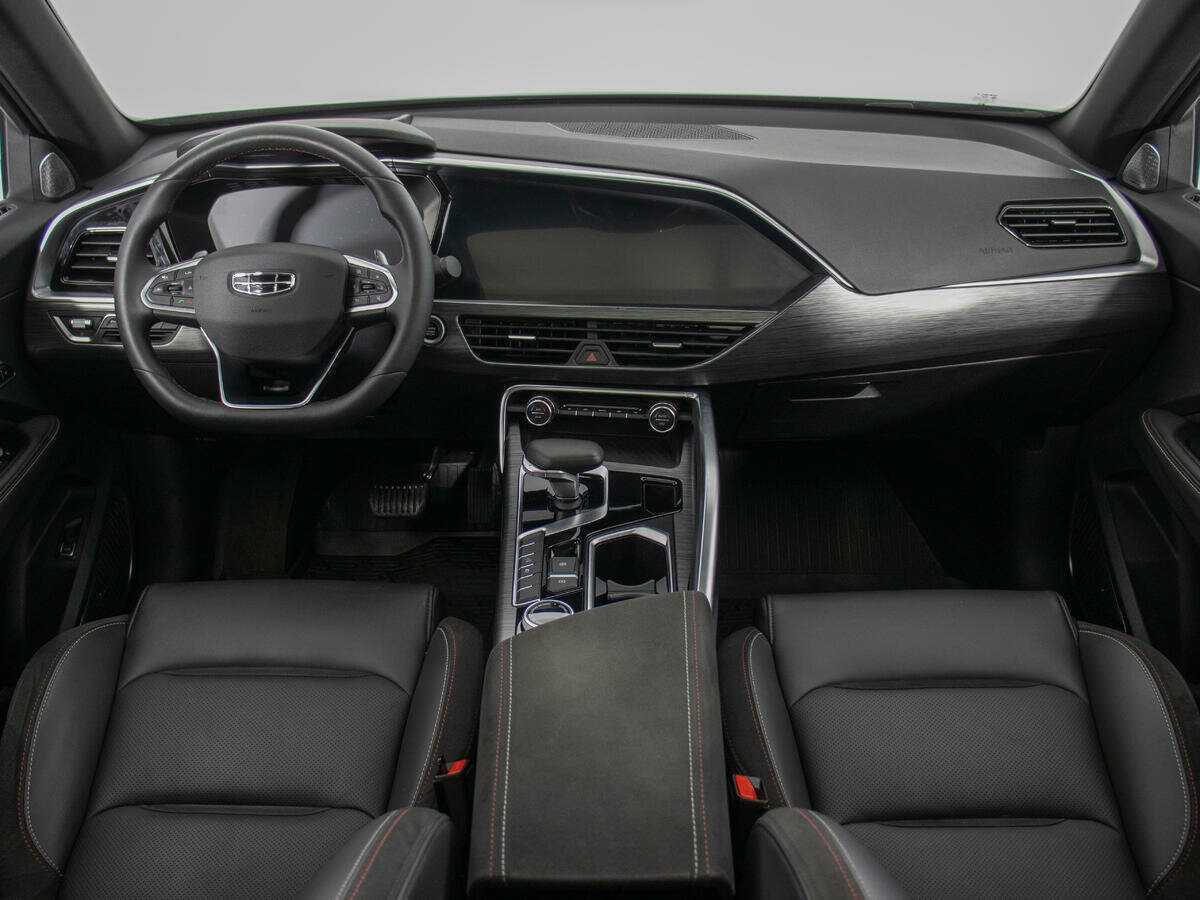 Geely Tugella с пробегом — 2022 год. Фото: #15