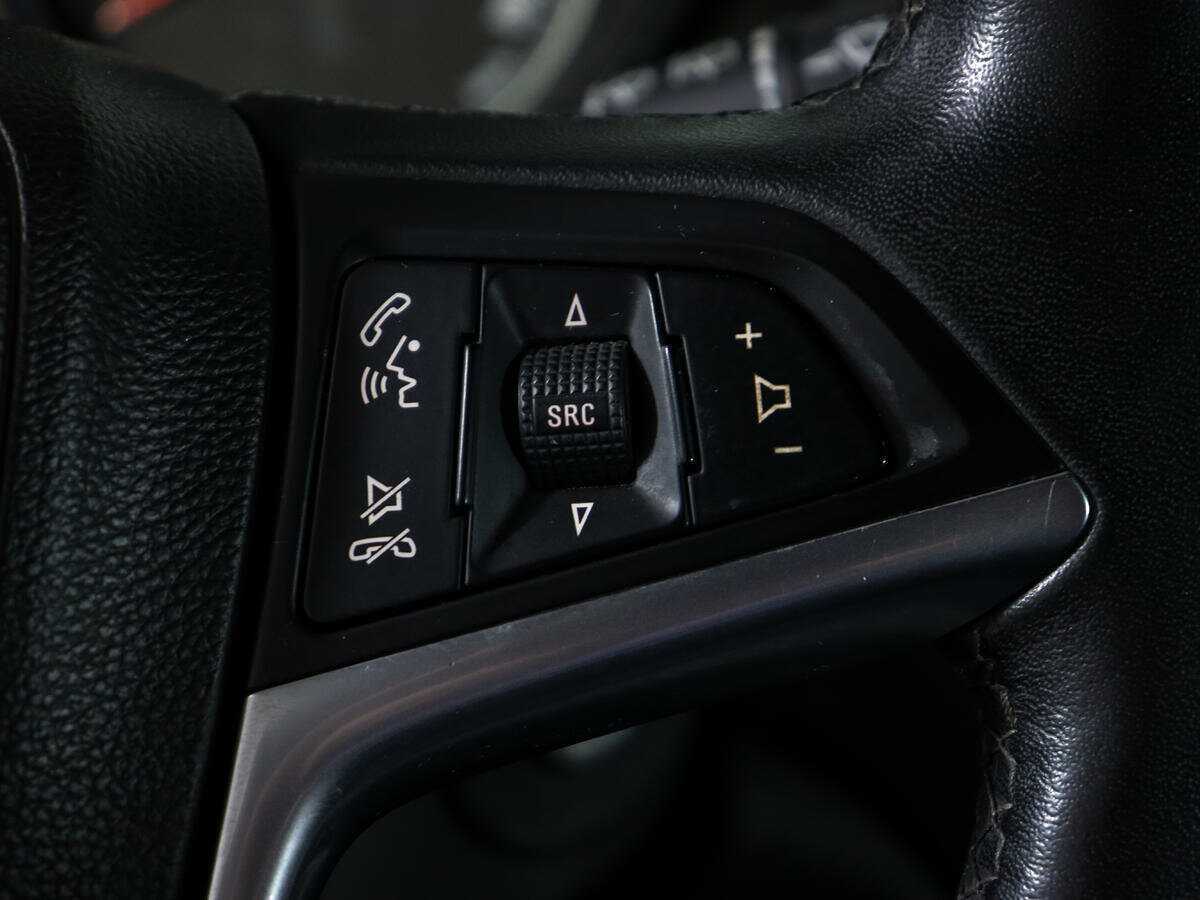 Opel Astra с пробегом — 2012 год. Фото: #15