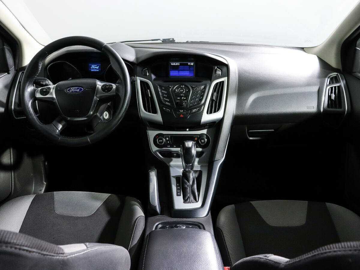 Ford Focus с пробегом — 2013 год. Фото: #11