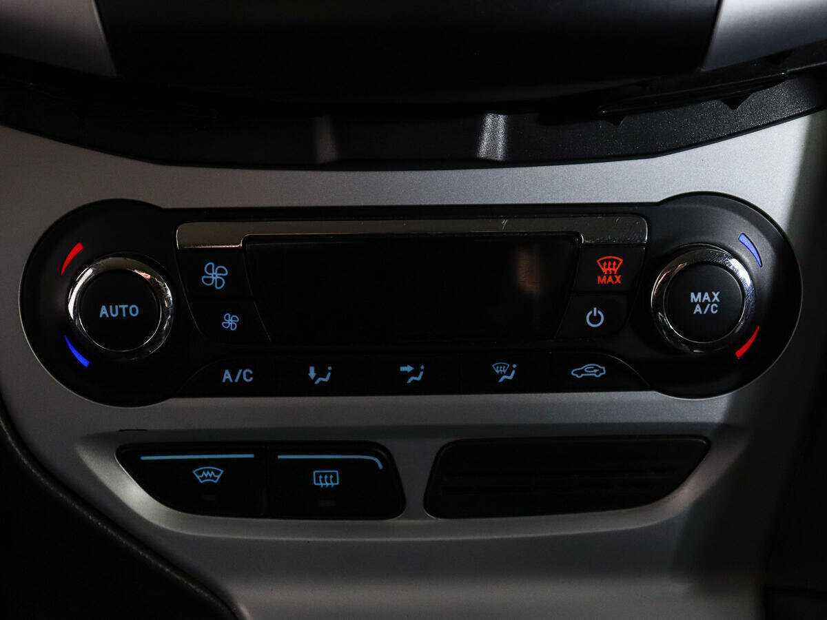 Ford Focus с пробегом — 2013 год. Фото: #18