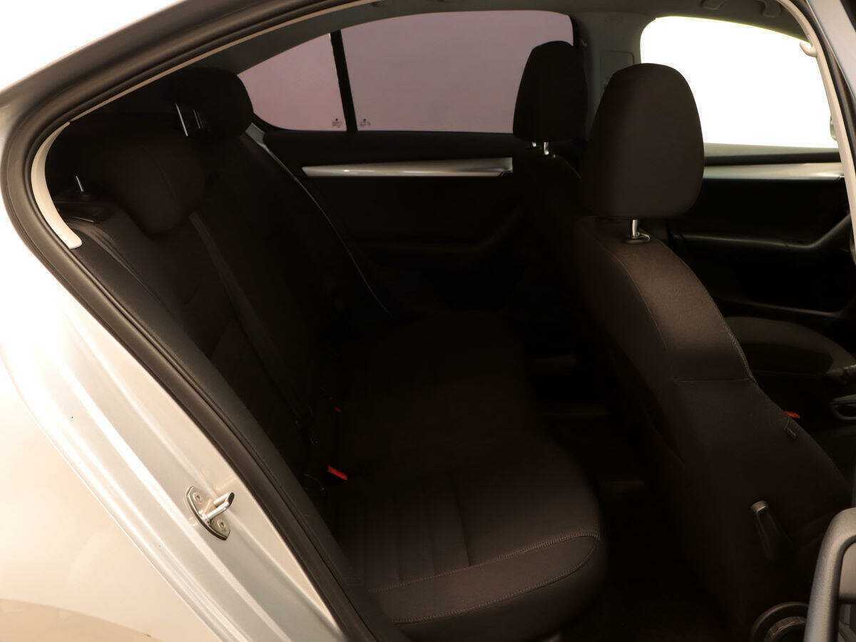 Skoda Octavia с пробегом — 2013 год. Фото: #7