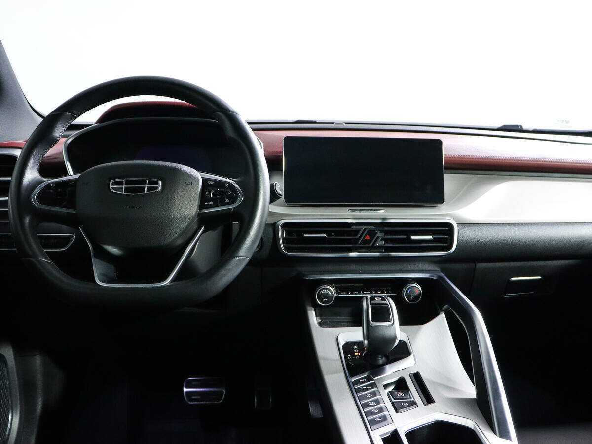 Geely Coolray с пробегом — 2021 год. Фото: #9