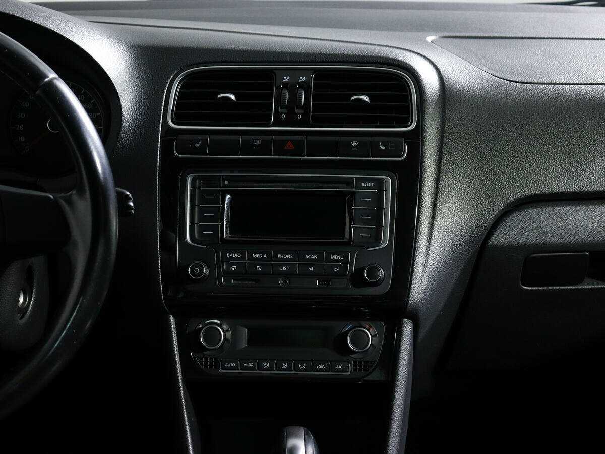 Volkswagen Polo с пробегом — 2014 год. Фото: #11