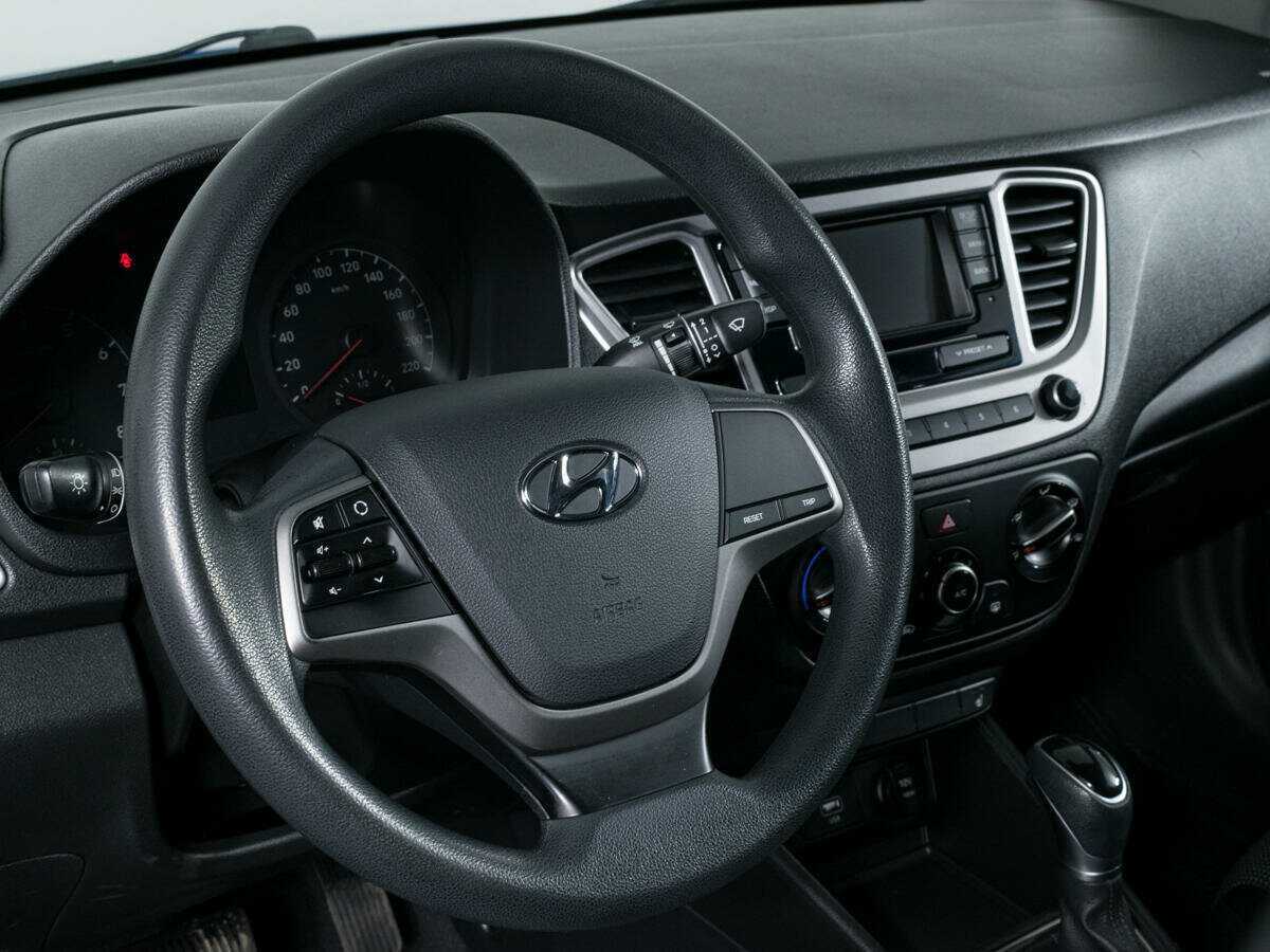 Hyundai Solaris с пробегом — 2019 год. Фото: #11