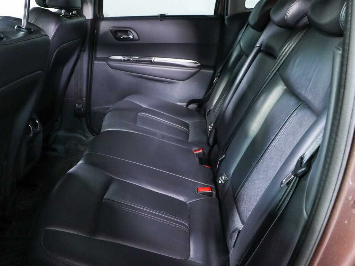 Peugeot 3008 с пробегом — 2013 год. Фото: #9