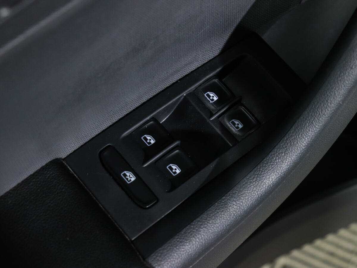 Skoda Rapid с пробегом — 2021 год. Фото: #13