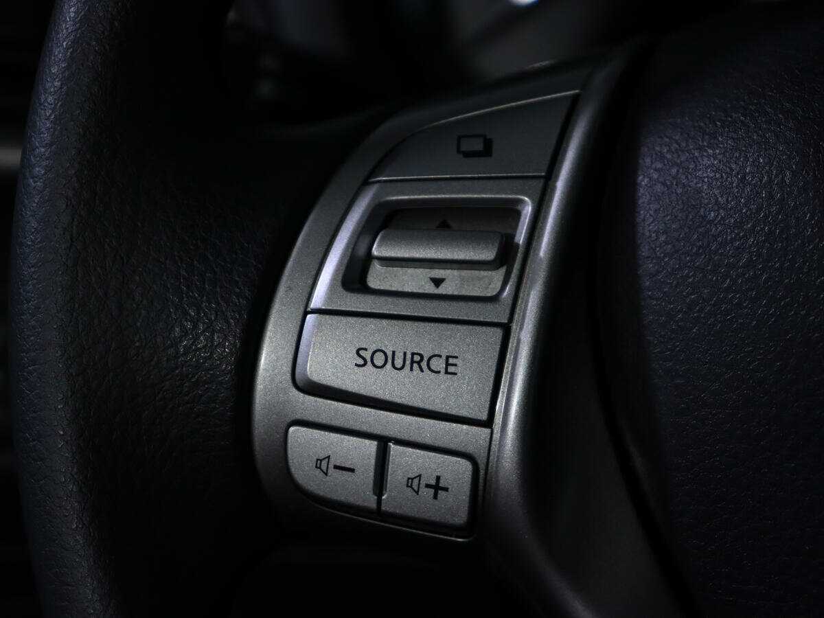 Nissan Sentra с пробегом — 2015 год. Фото: #15