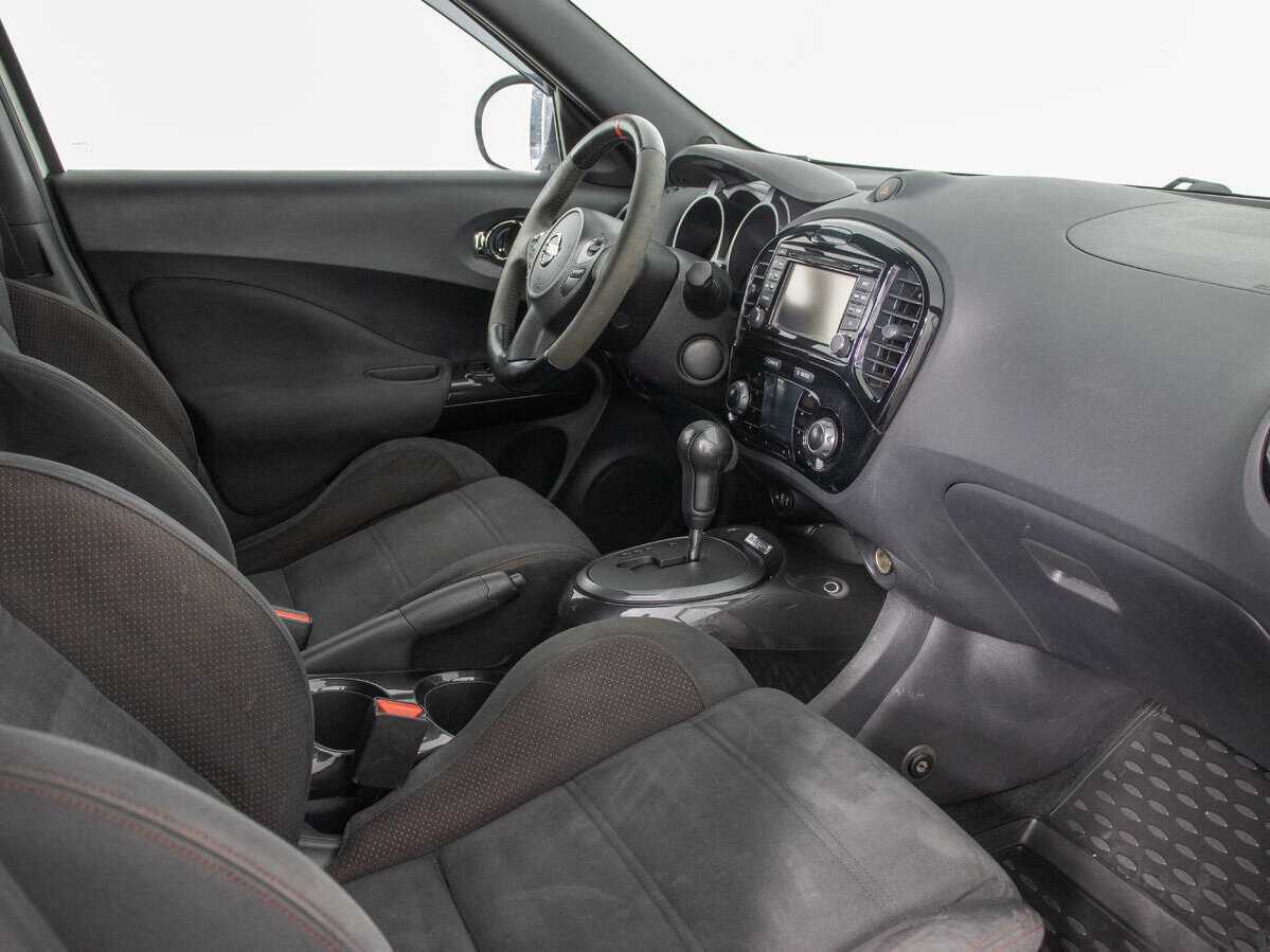 Nissan Juke Nismo с пробегом — 2013 год. Фото: #8