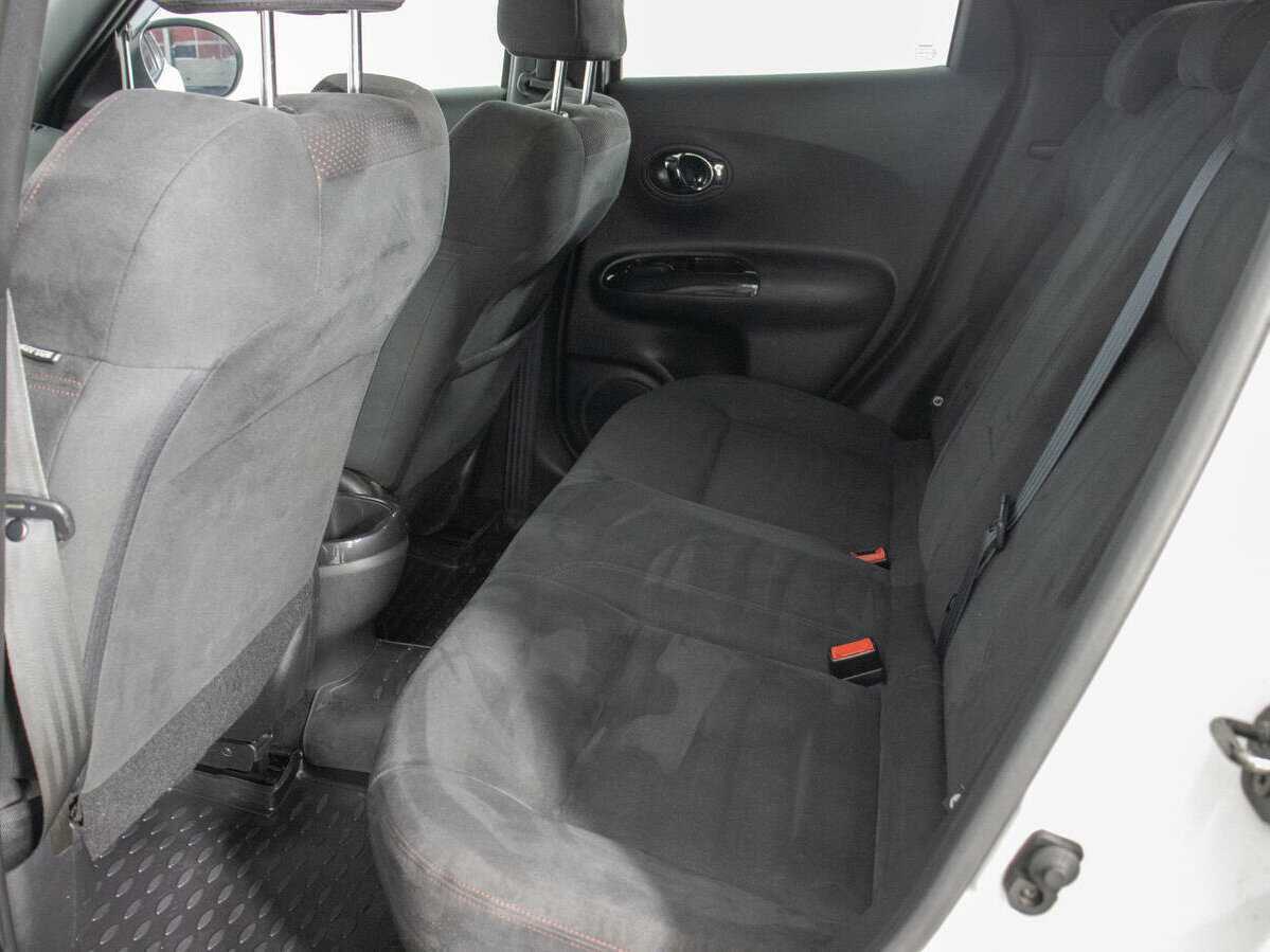 Nissan Juke Nismo с пробегом — 2013 год. Фото: #11