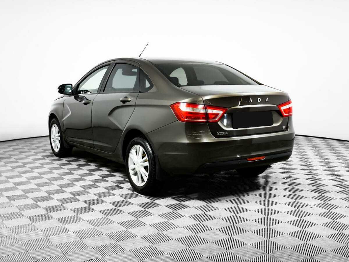 Lada (ВАЗ) Vesta с пробегом — 2017 год. Фото: #6