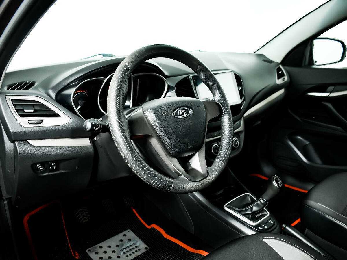 Lada (ВАЗ) Vesta с пробегом — 2017 год. Фото: #12