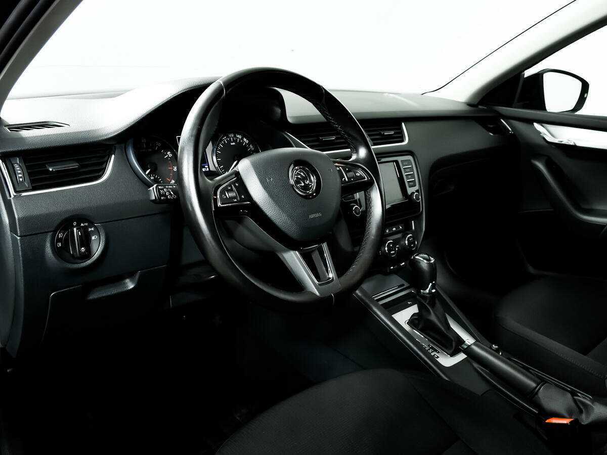 Skoda Octavia с пробегом — 2016 год. Фото: #12