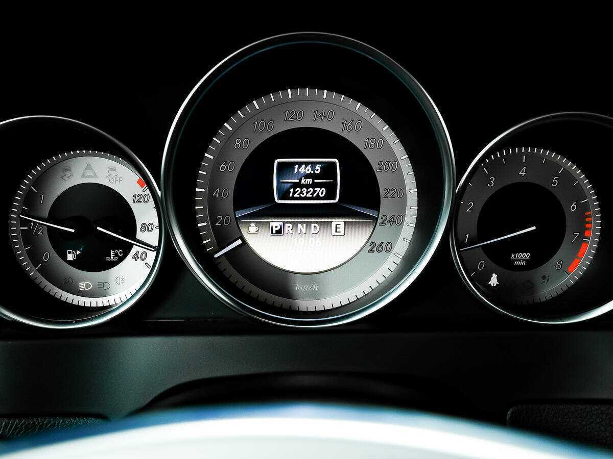 Mercedes-Benz C-Класс с пробегом — 2012 год. Фото: #9