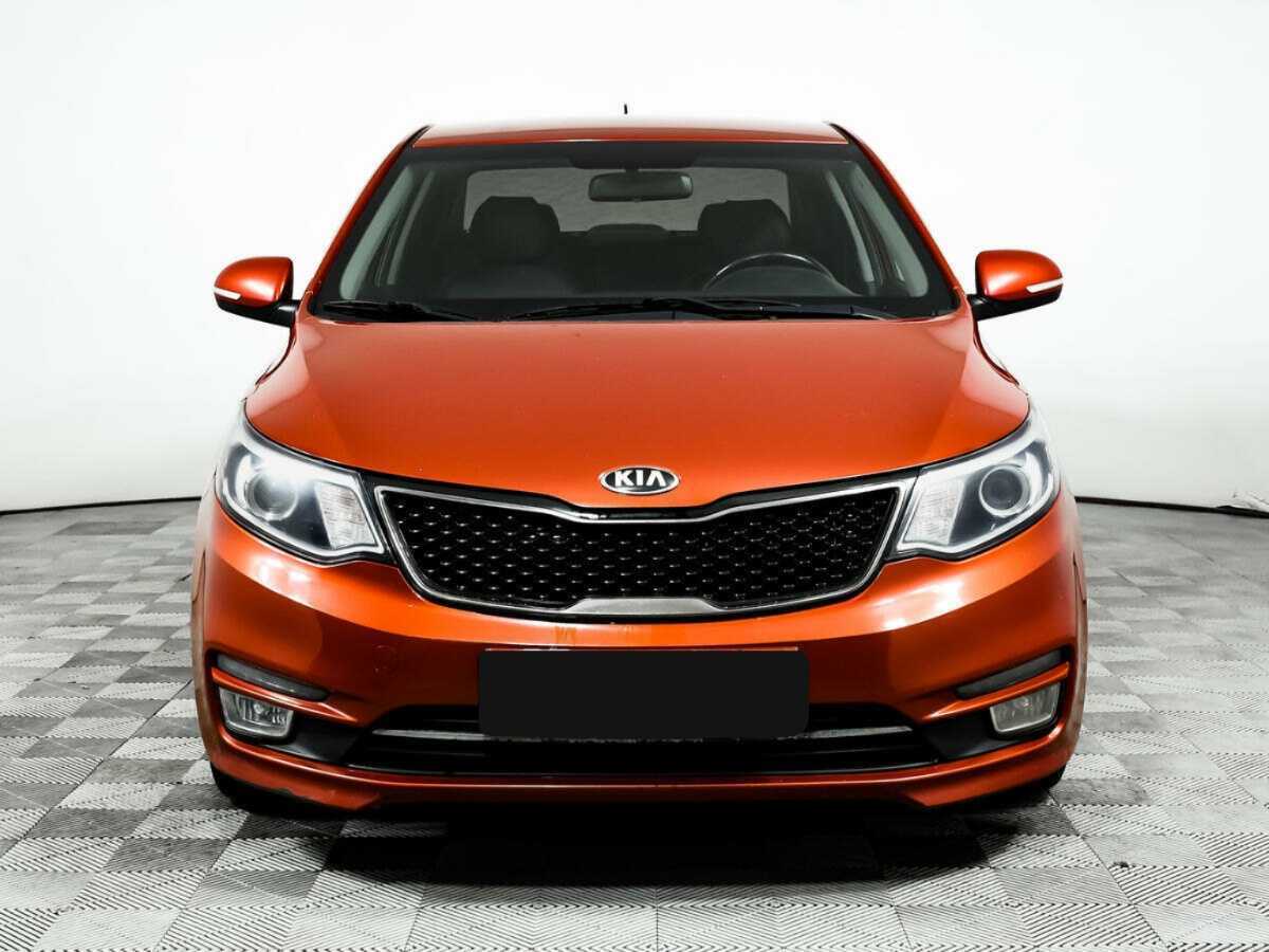 Kia Rio с пробегом — 2015 год. Фото: #1