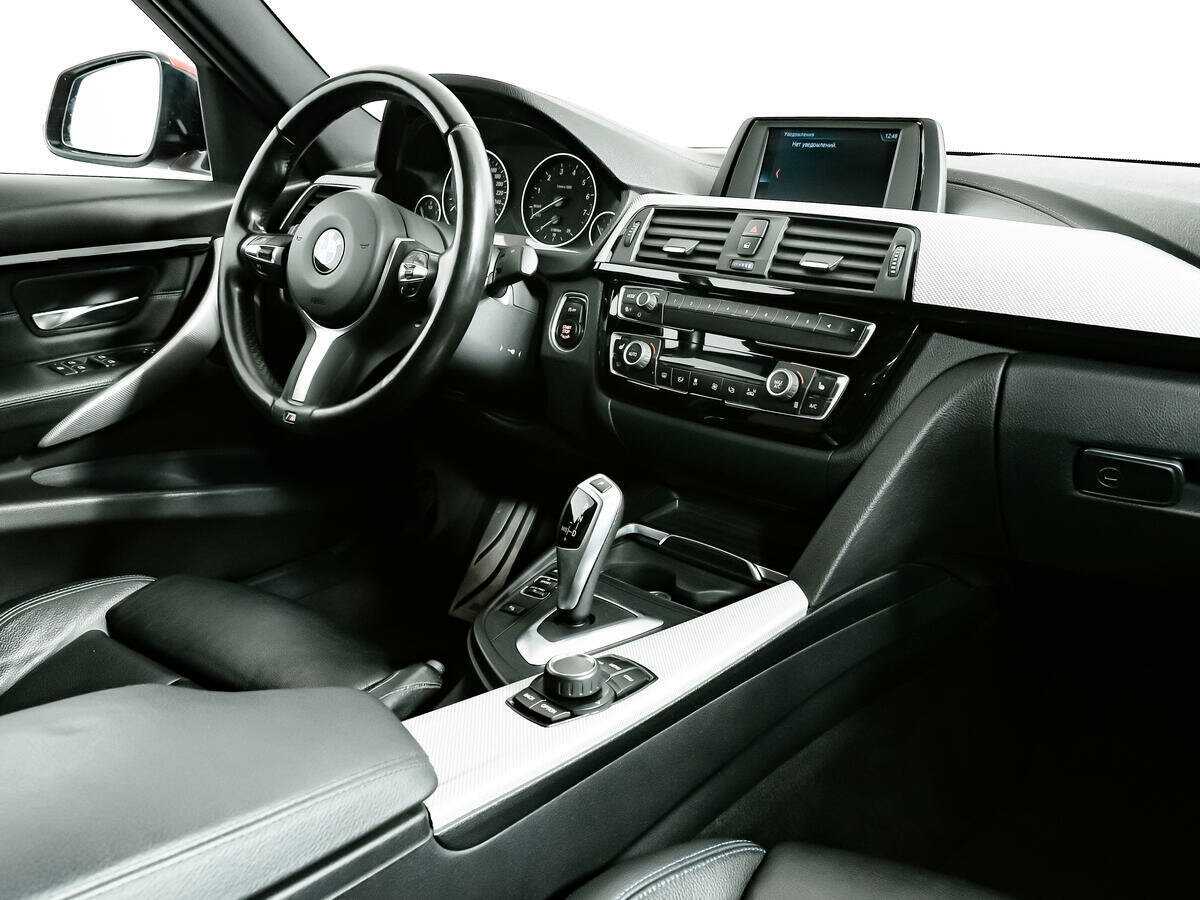 BMW 3 серии с пробегом — 2018 год. Фото: #8