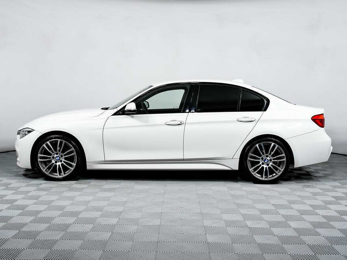 BMW 3 серии с пробегом — 2018 год. Фото: #6