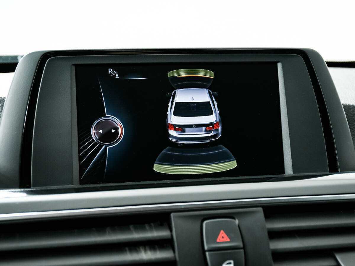 BMW 3 серии с пробегом — 2016 год. Фото: #15