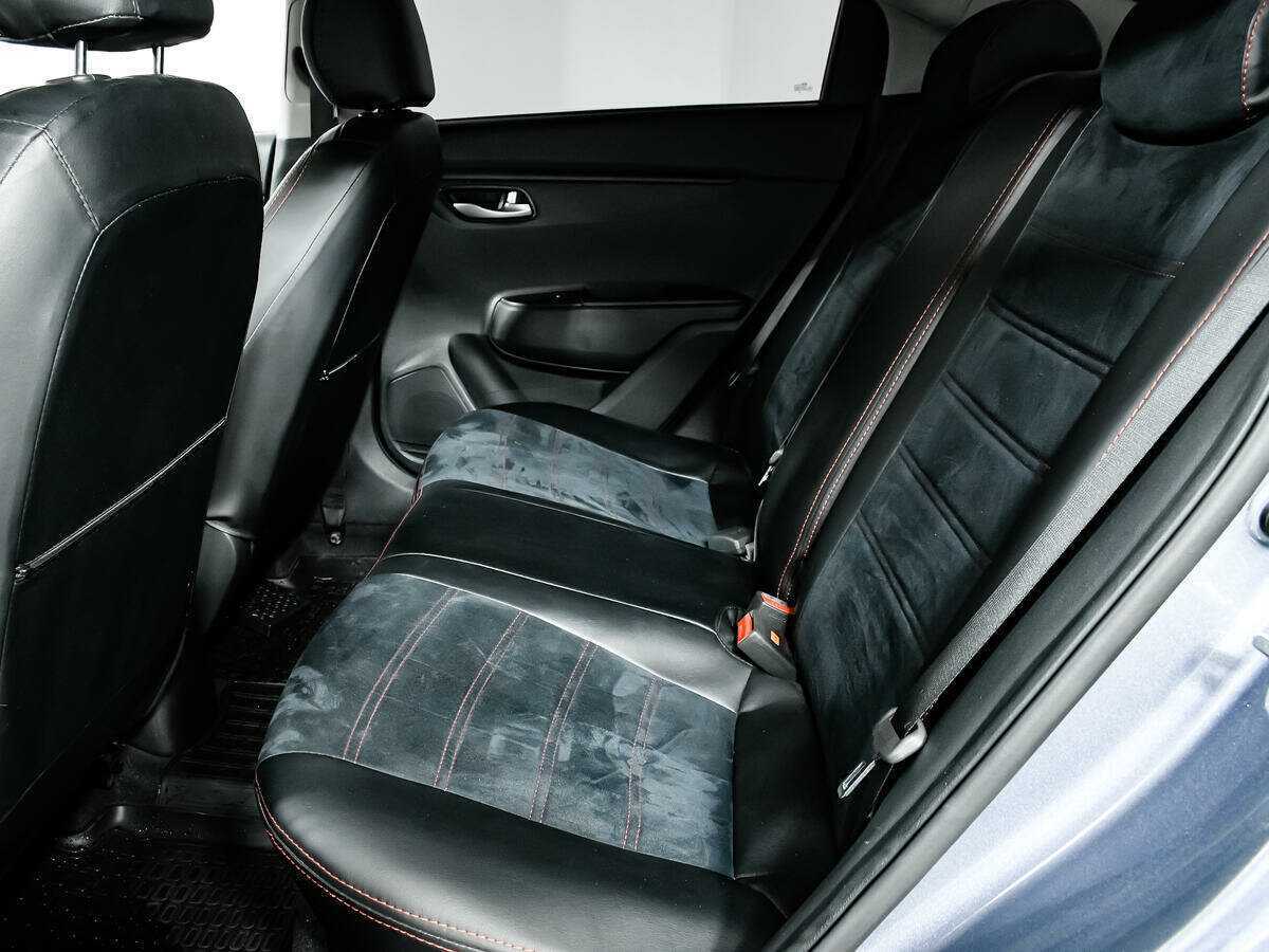 Kia Rio с пробегом — 2018 год. Фото: #11