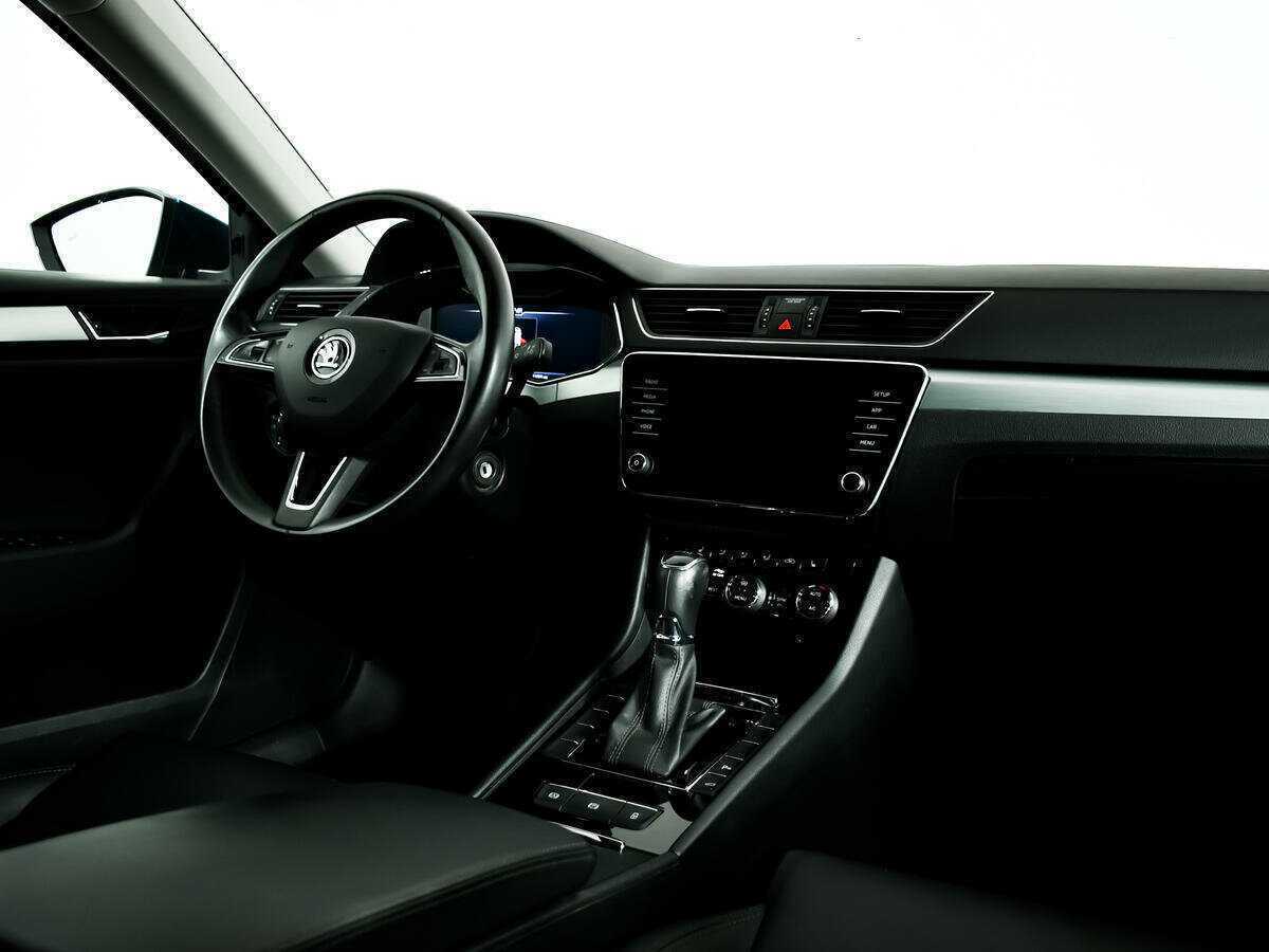 Skoda Superb с пробегом — 2019 год. Фото: #8