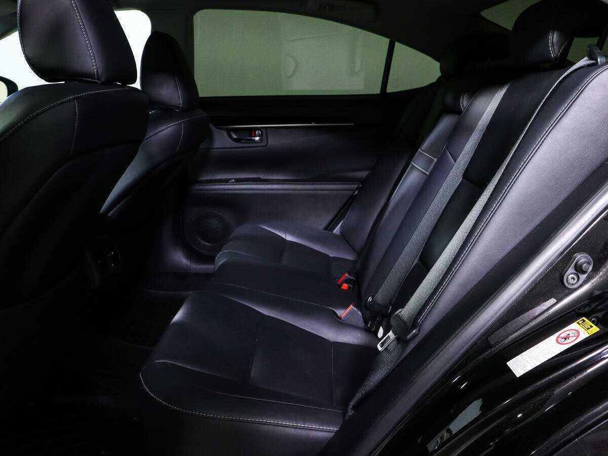 Lexus ES с пробегом — 2014 год. Фото: #7