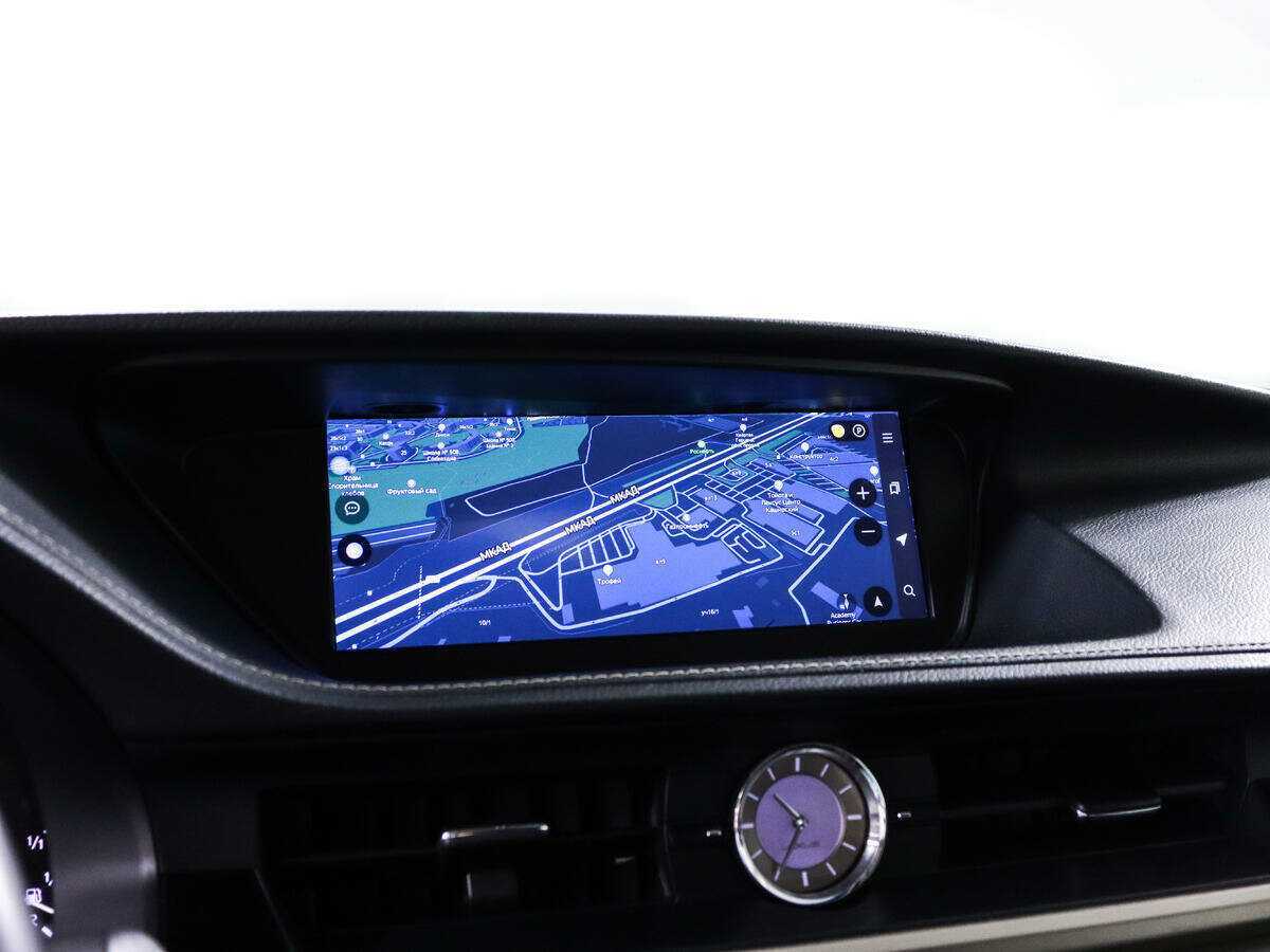 Lexus ES с пробегом — 2014 год. Фото: #12