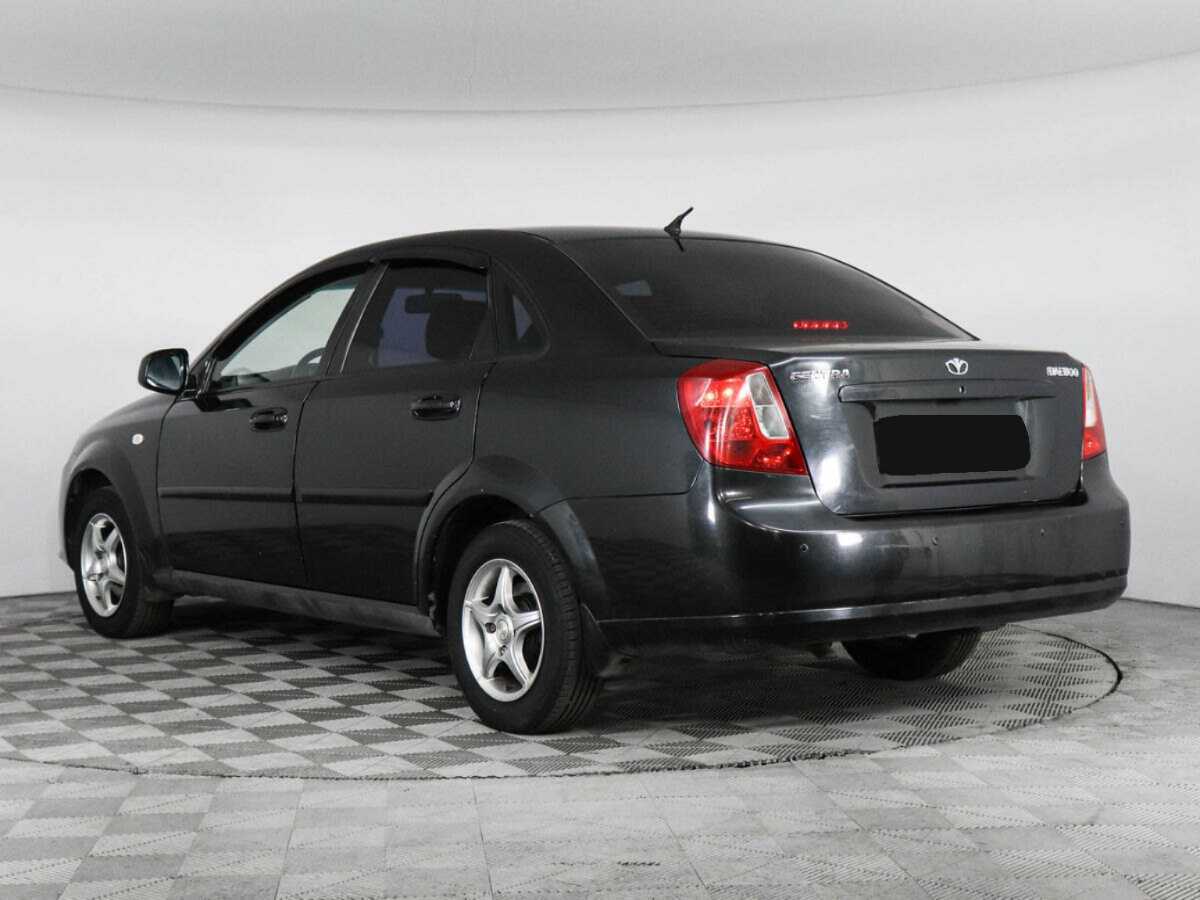 Daewoo Gentra с пробегом — 2015 год. Фото: #3