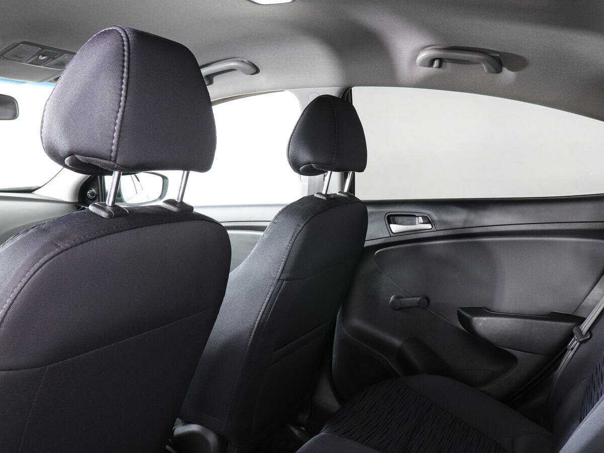 Hyundai Solaris с пробегом — 2016 год. Фото: #11